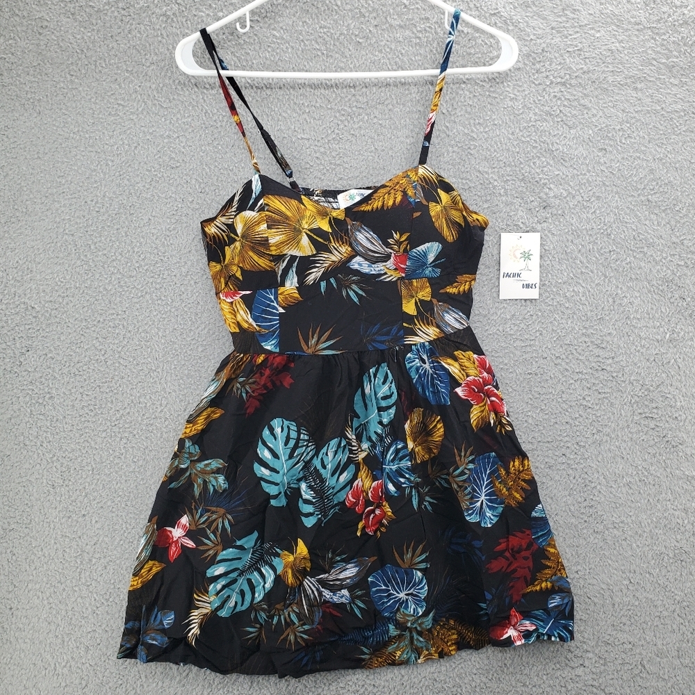 Pacific Vibes Dress Black Floral Print Beachy Womens NWT